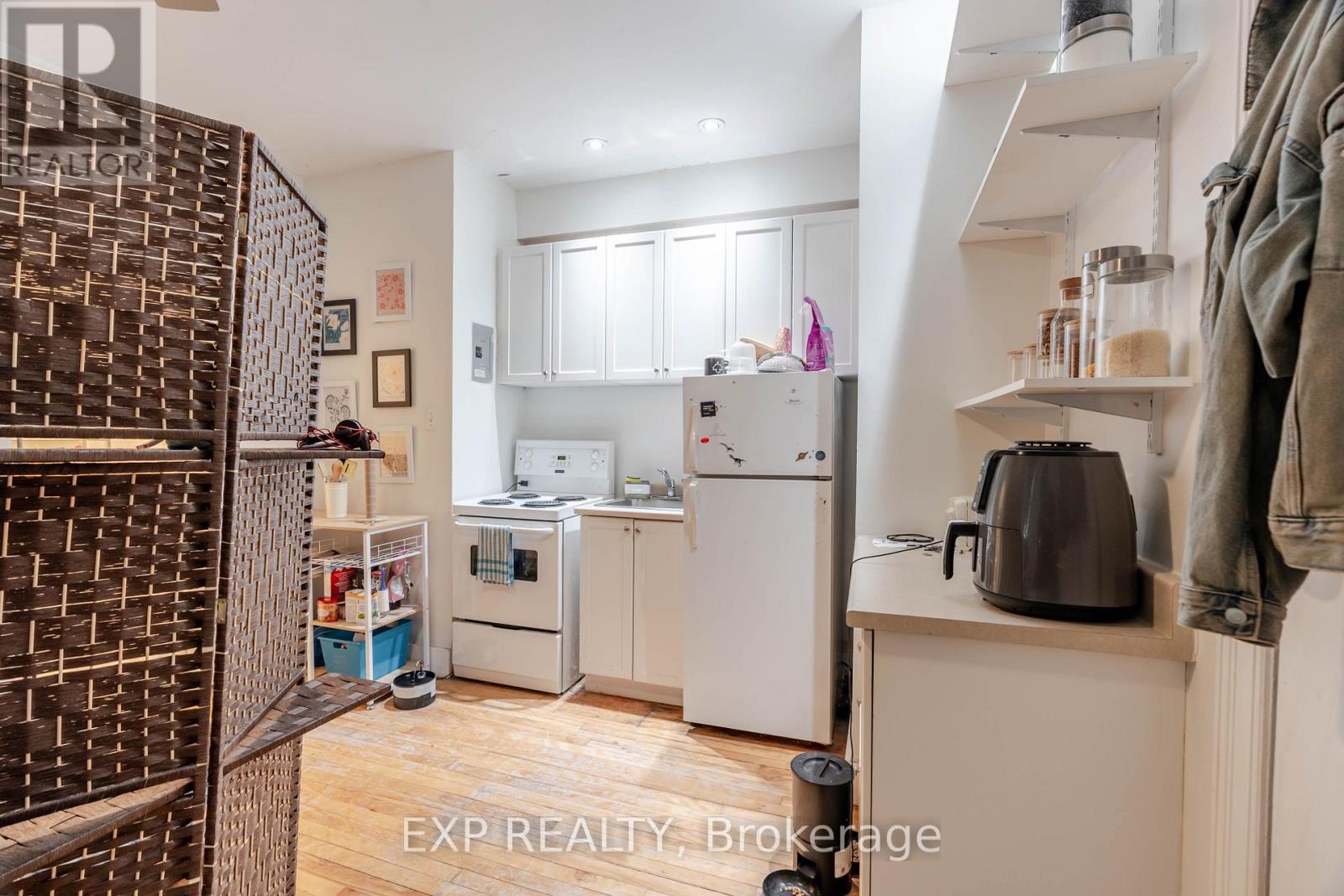 88 Maclaren Street, Ottawa, Ontario  K2P 0K6 - Photo 43 - X12901218