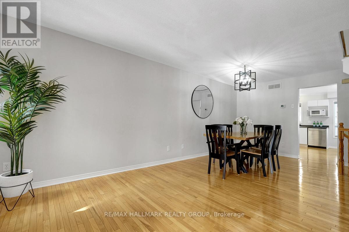 1 Rothbury Crescent, Ottawa, Ontario  K1K 4N4 - Photo 15 - X12901268
