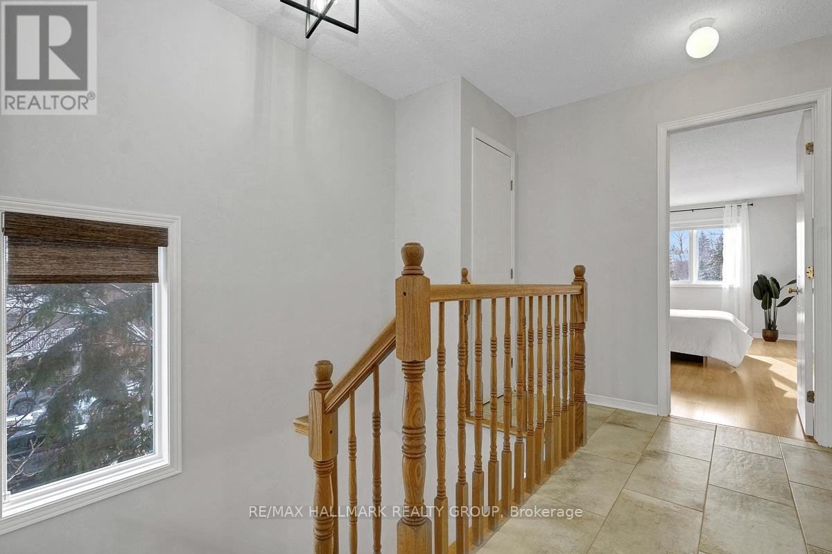 1 Rothbury Crescent, Ottawa, Ontario  K1K 4N4 - Photo 26 - X12901268
