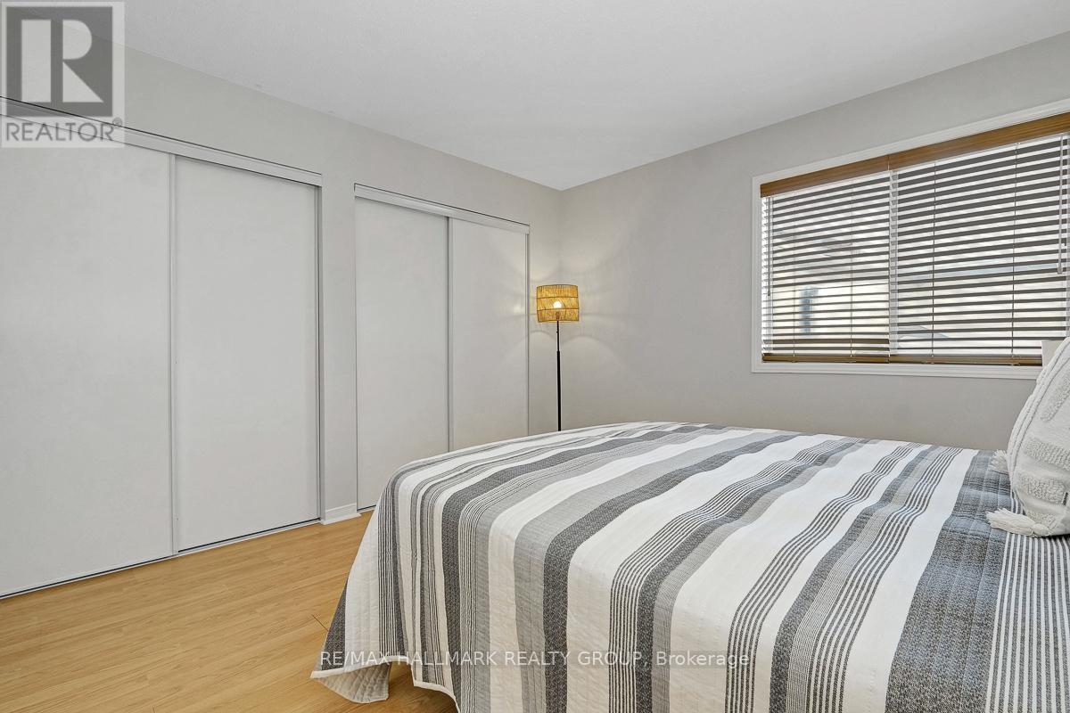 1 Rothbury Crescent, Ottawa, Ontario  K1K 4N4 - Photo 34 - X12901268