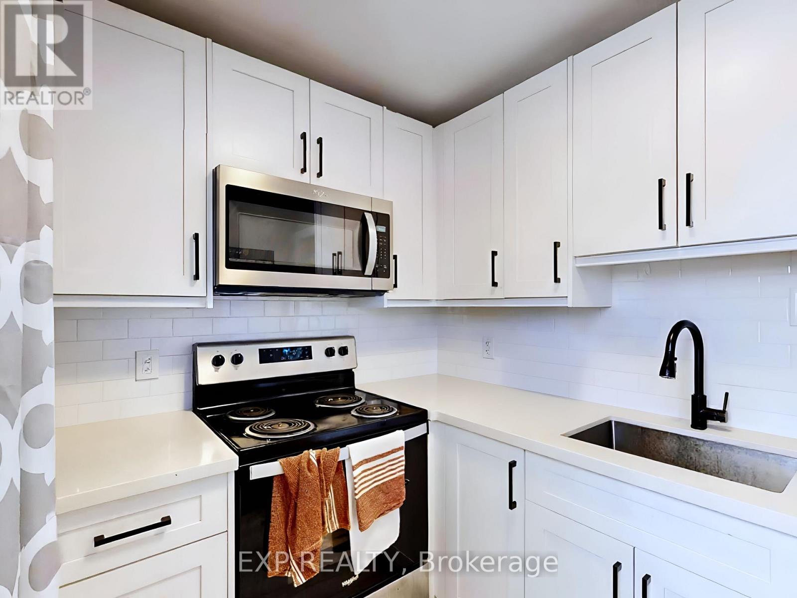 200 Waterloo Avenue, Guelph (Downtown), Ontario  N1H 3J5 - Photo 14 - X12795040