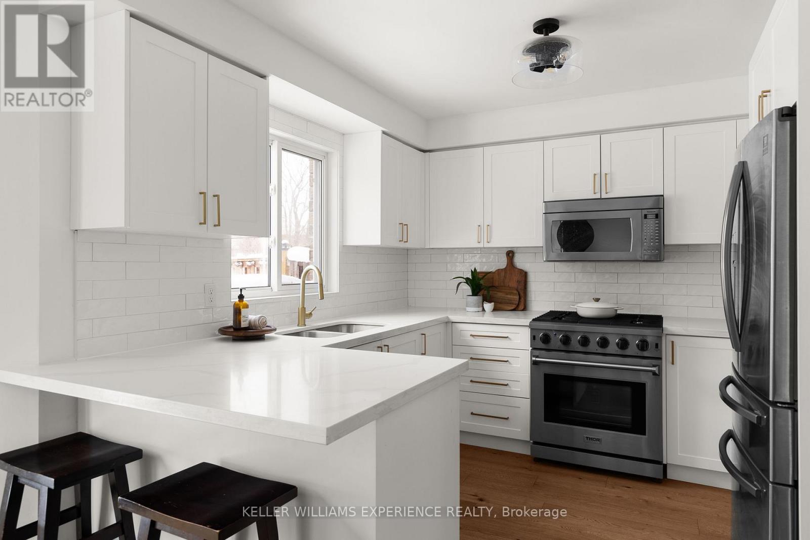 102 Country Lane, Barrie (Painswick South), Ontario  L4N 0N3 - Photo 7 - S12901222