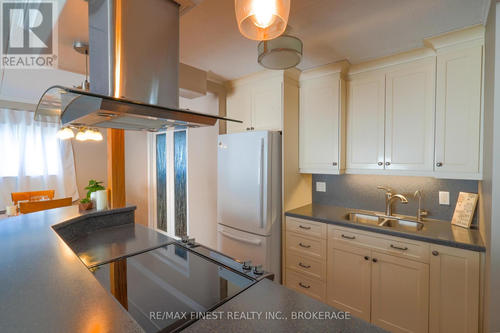 601 - 610 William Street, Gananoque, Ontario  K7G 3A4 - Photo 11 - X12901288