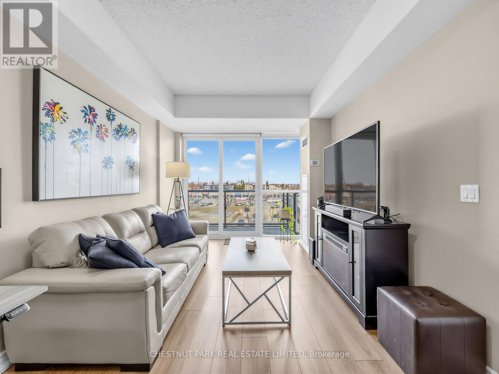 613 - 15 James Finlay Way, Toronto (Downsview-Roding-Cfb), Ontario  M3M 0B3 - Photo 3 - W12901214