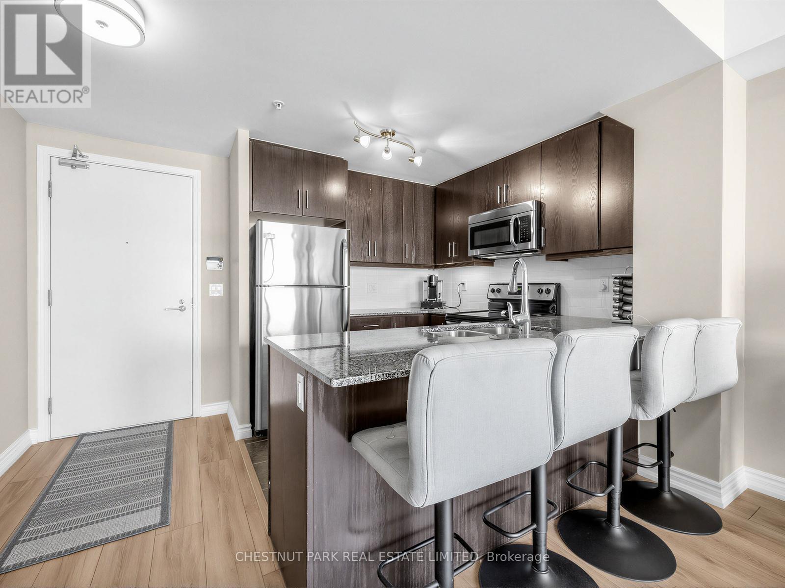 613 - 15 James Finlay Way, Toronto (Downsview-Roding-Cfb), Ontario  M3M 0B3 - Photo 5 - W12901214