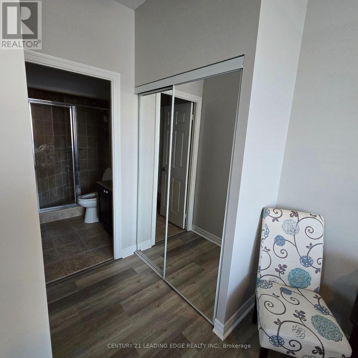 103 - 2325 Central Park Drive, Oakville (Ro River Oaks), Ontario  L6H 0E2 - Photo 11 - W12901234