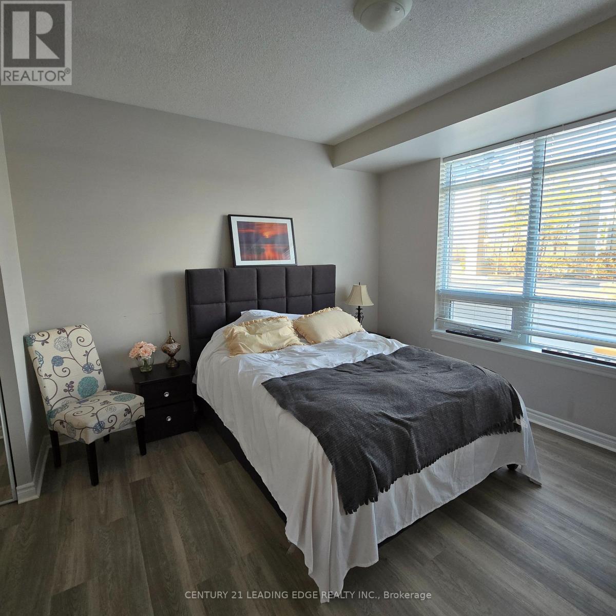 103 - 2325 Central Park Drive, Oakville (Ro River Oaks), Ontario  L6H 0E2 - Photo 8 - W12901234