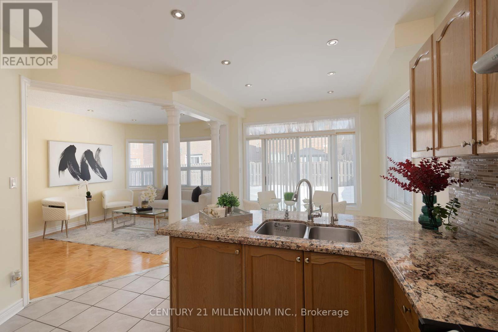 5869 Yachtsman Cross, Mississauga (Churchill Meadows), Ontario  L5M 6P1 - Photo 10 - W12901242