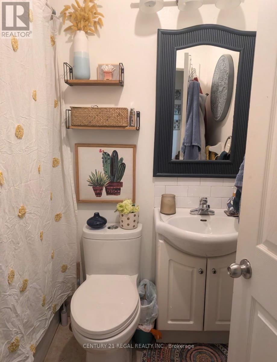 #1 - 1309 Dufferin Street, Toronto (Dovercourt-Wallace Emerson-Junction), Ontario  M6H 4C2 - Photo 11 - W12901280