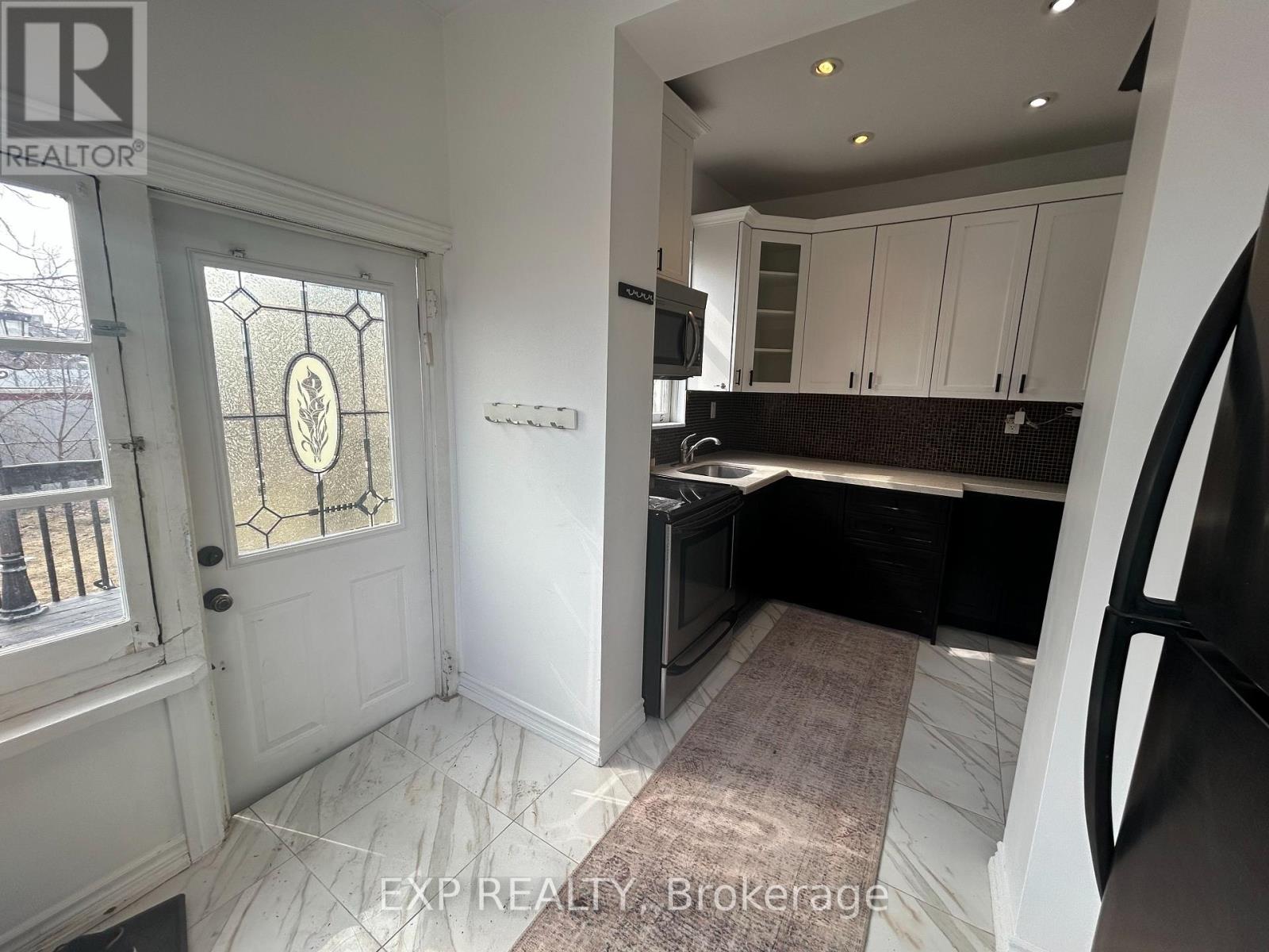 2 - 76 Rosemount Avenue, Toronto (Weston), Ontario  M9N 3B3 - Photo 3 - W12901292