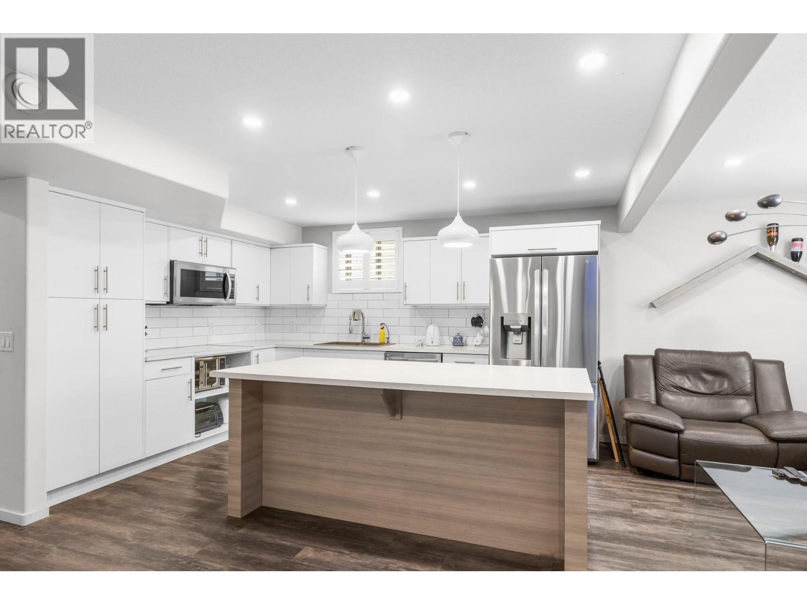 2253 Wilkinson Street Kelowna Photo 49