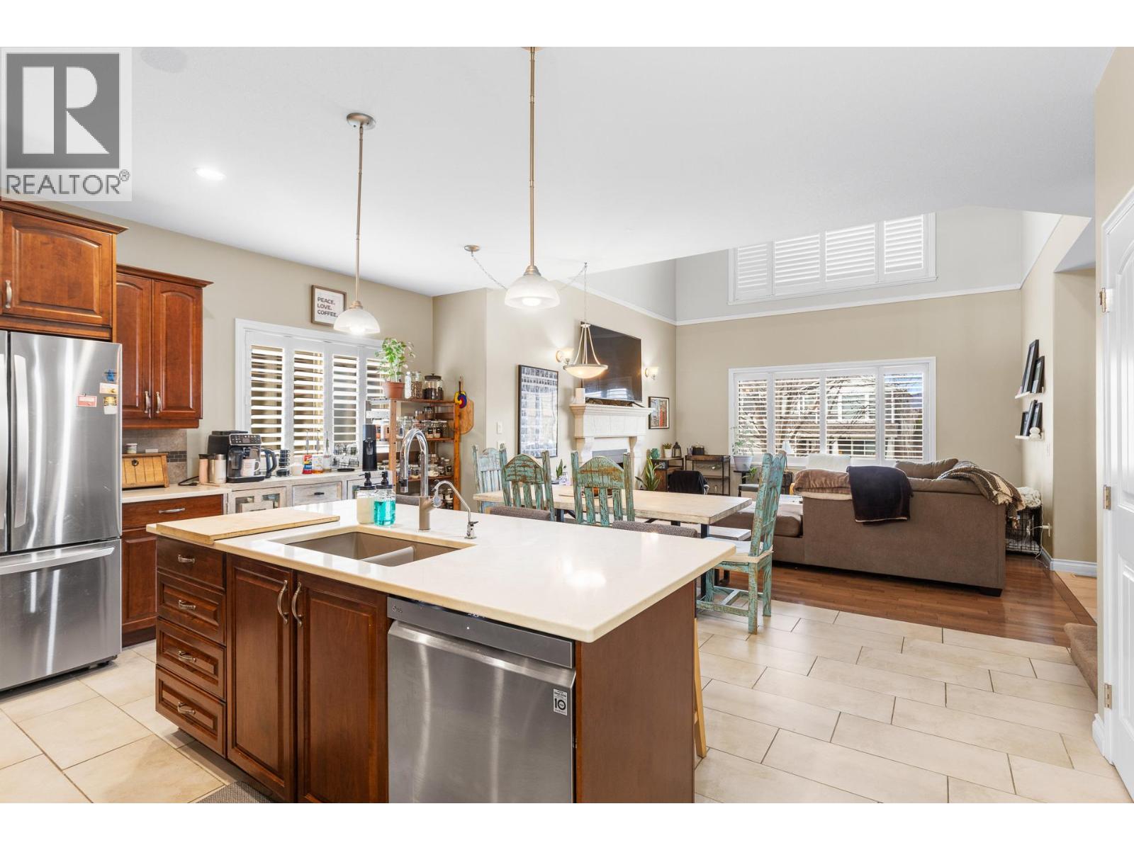 2253 Wilkinson Street Kelowna Photo 18