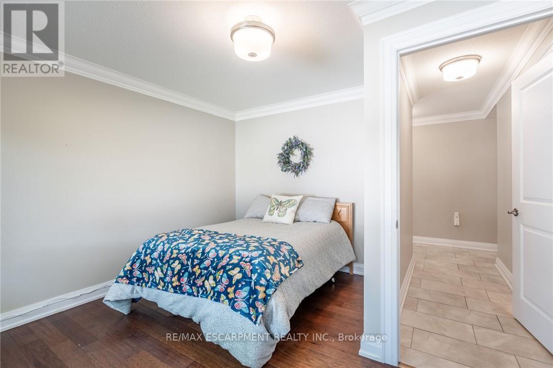 1 Archdeacon Clark Trail, Hamilton (Kennedy), Ontario  L9B 2M2 - Photo 11 - X12901232