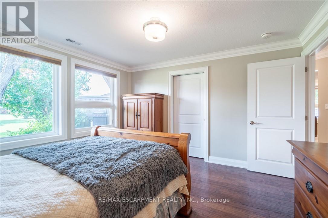 1 Archdeacon Clark Trail, Hamilton (Kennedy), Ontario  L9B 2M2 - Photo 18 - X12901232