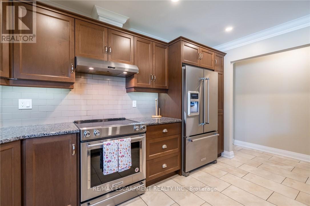 1 Archdeacon Clark Trail, Hamilton (Kennedy), Ontario  L9B 2M2 - Photo 22 - X12901232