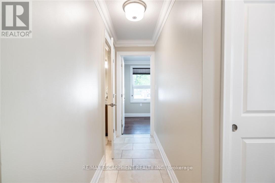 1 Archdeacon Clark Trail, Hamilton (Kennedy), Ontario  L9B 2M2 - Photo 9 - X12901232