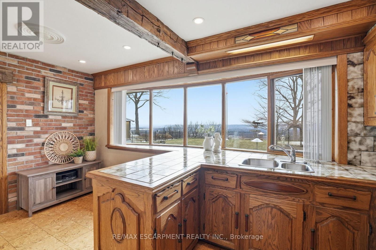 1 Thorncrest Boulevard, Hamilton (Pleasant View), Ontario  L9H 7L1 - Photo 17 - X12901258