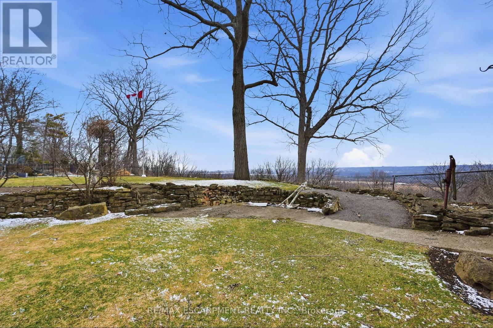 1 Thorncrest Boulevard, Hamilton (Pleasant View), Ontario  L9H 7L1 - Photo 35 - X12901258