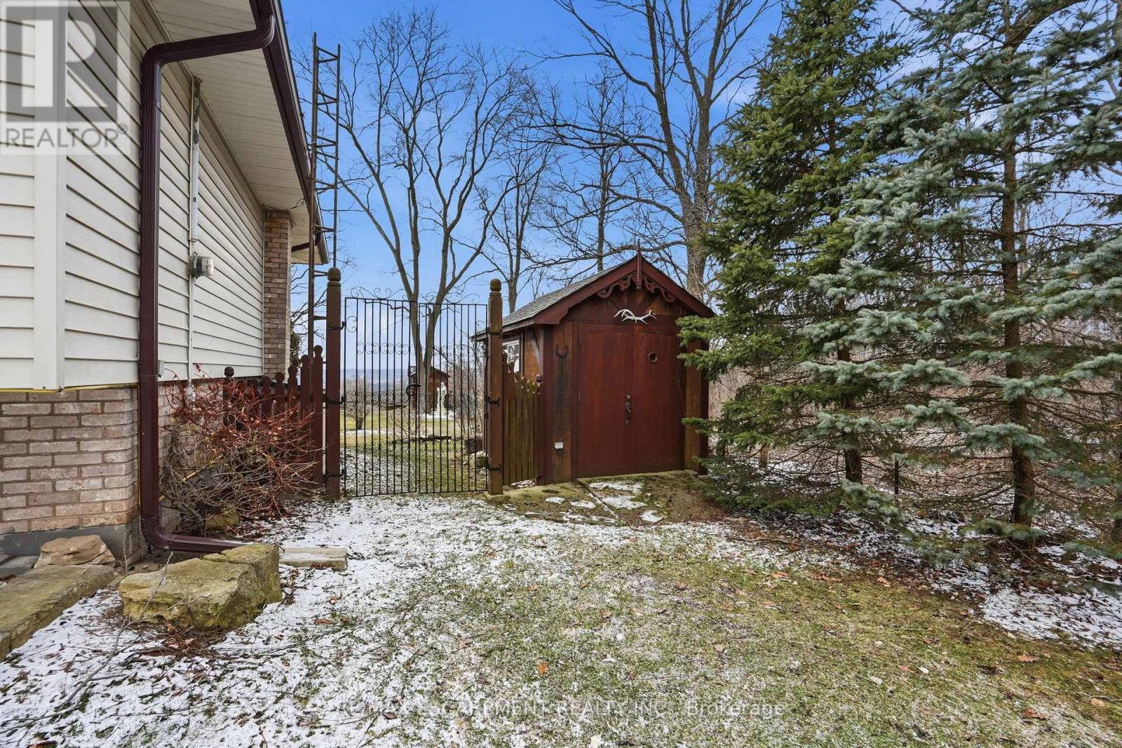 1 Thorncrest Boulevard, Hamilton (Pleasant View), Ontario  L9H 7L1 - Photo 38 - X12901258