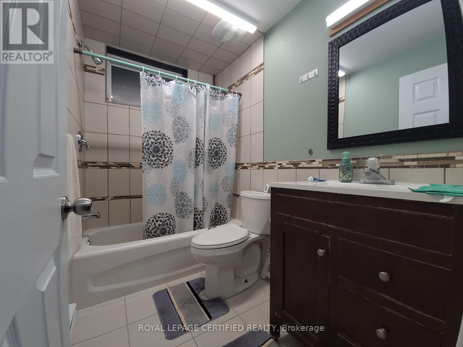 Bsmnt - 12 Peer Drive, Guelph (Kortright Hills), Ontario  N1C 1G9 - Photo 3 - X12901284