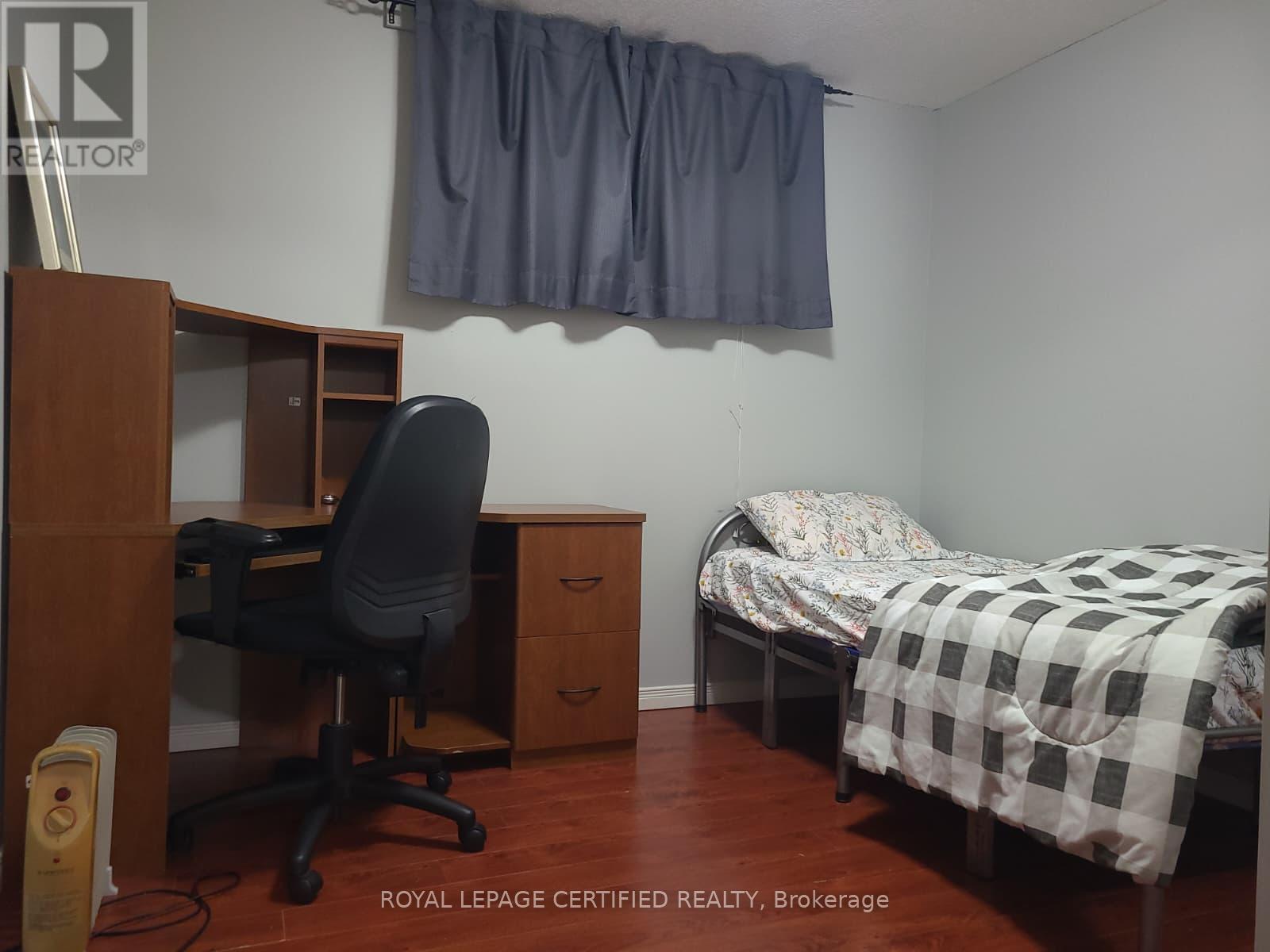 Bsmnt - 12 Peer Drive, Guelph (Kortright Hills), Ontario  N1C 1G9 - Photo 4 - X12901284