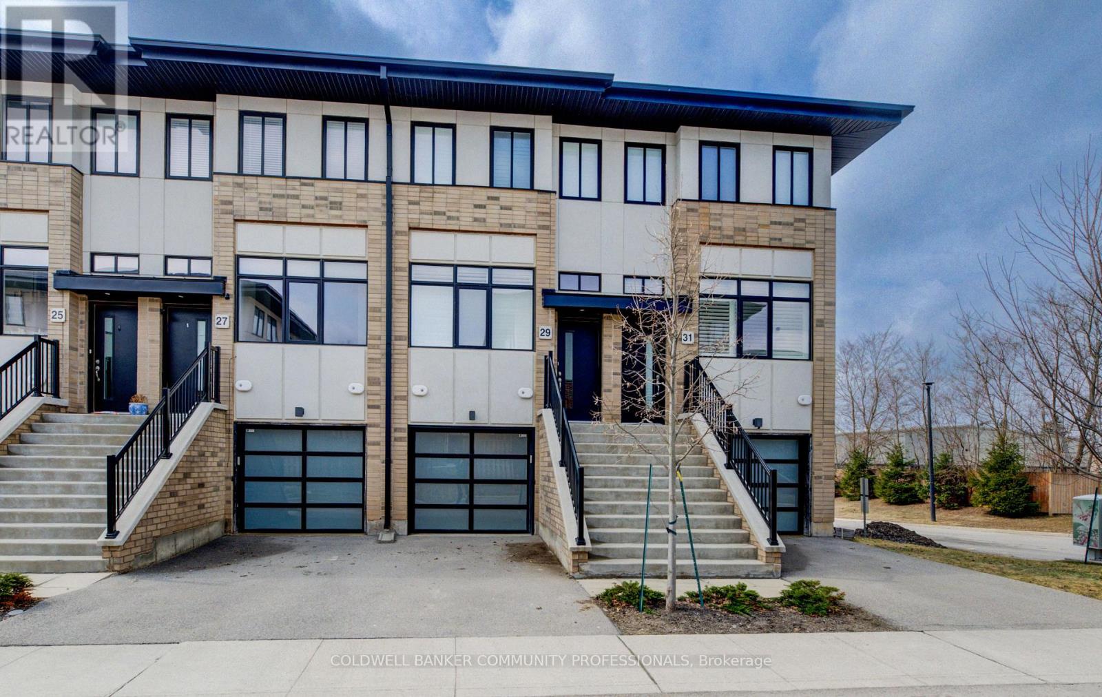 29 WILINGS LANE, hamilton (ancaster), Ontario