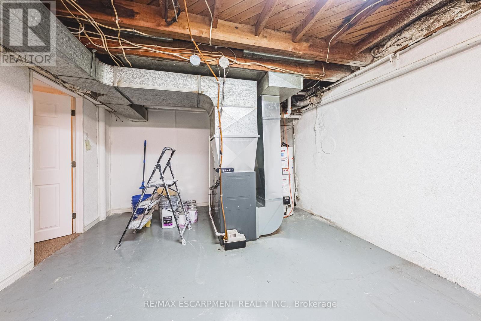 1124 Dunsmure Road, Hamilton (Normanhurst), Ontario  L8H 1K5 - Photo 29 - X12901298