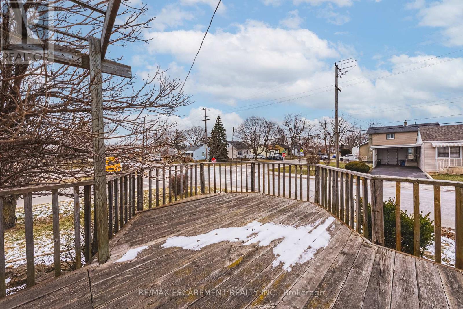 1124 Dunsmure Road, Hamilton (Normanhurst), Ontario  L8H 1K5 - Photo 34 - X12901298