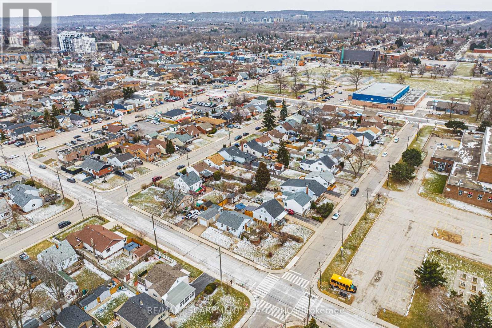 1124 Dunsmure Road, Hamilton (Normanhurst), Ontario  L8H 1K5 - Photo 39 - X12901298