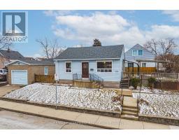 1124 DUNSMURE ROAD, Hamilton, Ontario