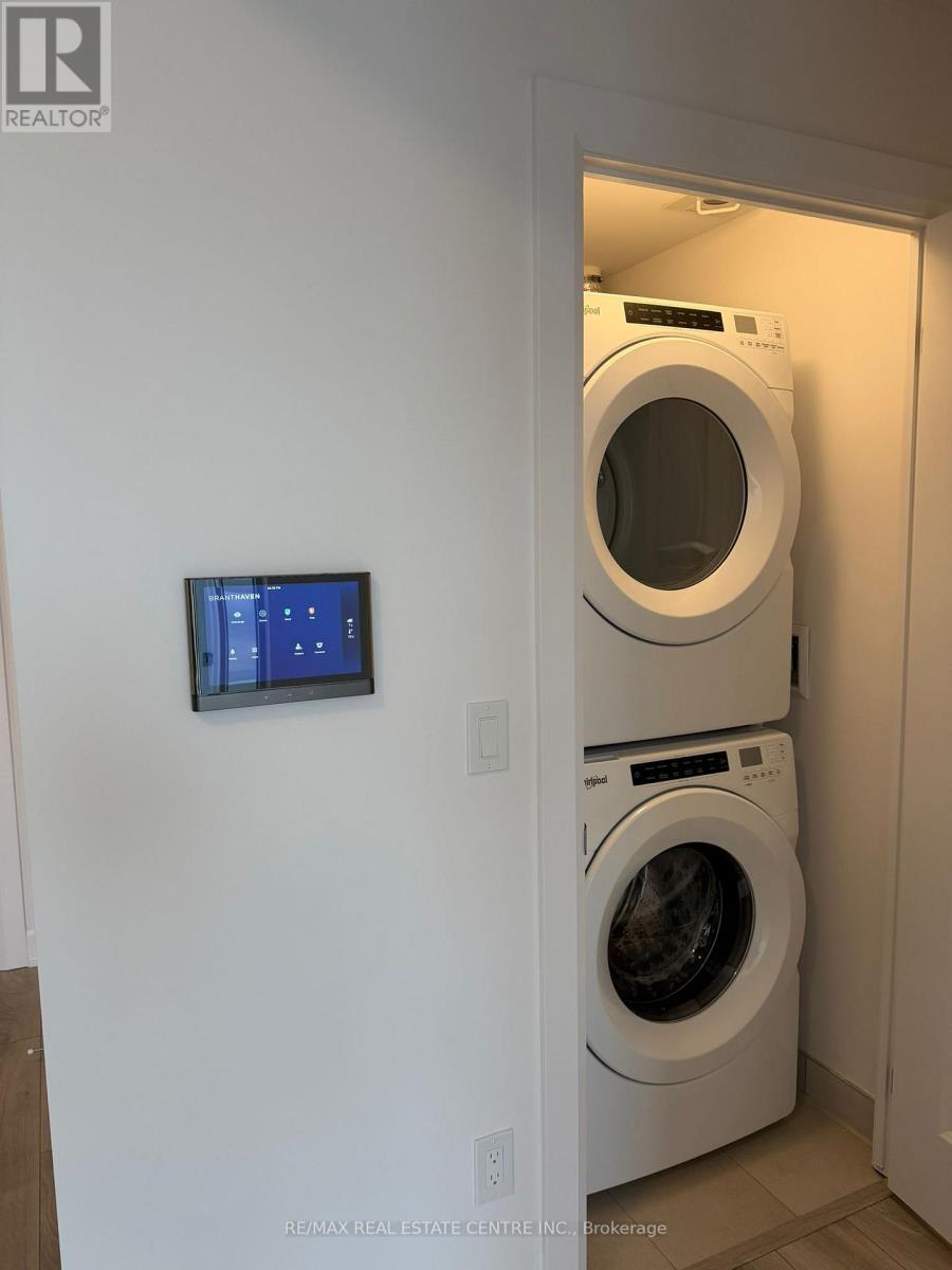 1207 - 3240 William Coltson Avenue, Oakville (Oa Rural Oakville), Ontario  L6H 8C8 - Photo 7 - W12697828