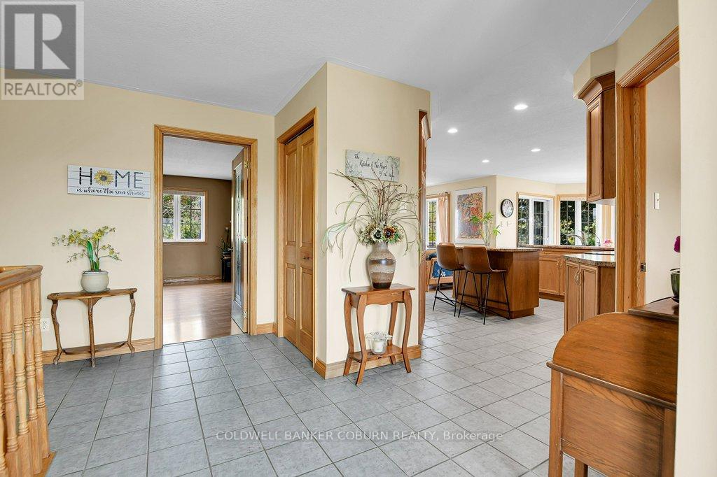 11229 Lakeshore Drive, South Dundas, Ontario  K0E 1K0 - Photo 4 - X12414278