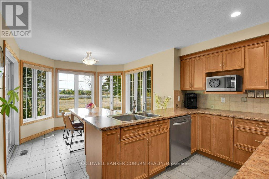 11229 Lakeshore Drive, South Dundas, Ontario  K0E 1K0 - Photo 9 - X12414278