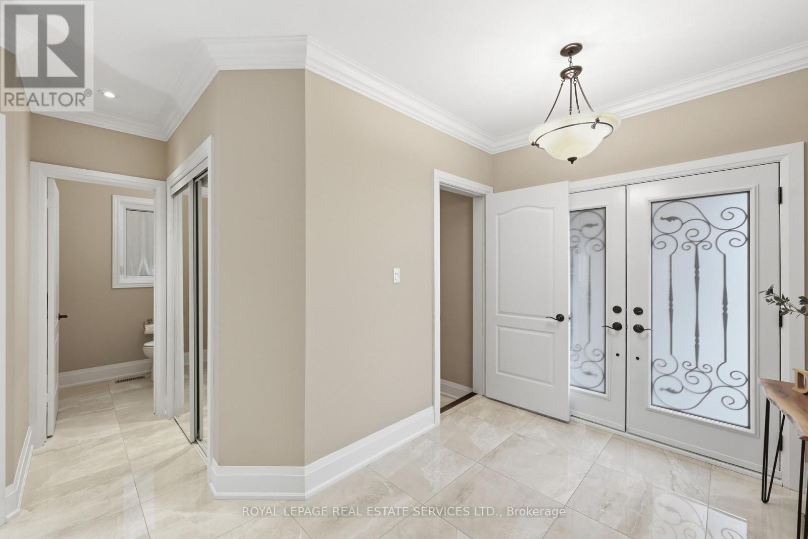 5087 Silverwater Mill Crescent, Mississauga, Ontario  L5V 2B6 - Photo 10 - W12901064