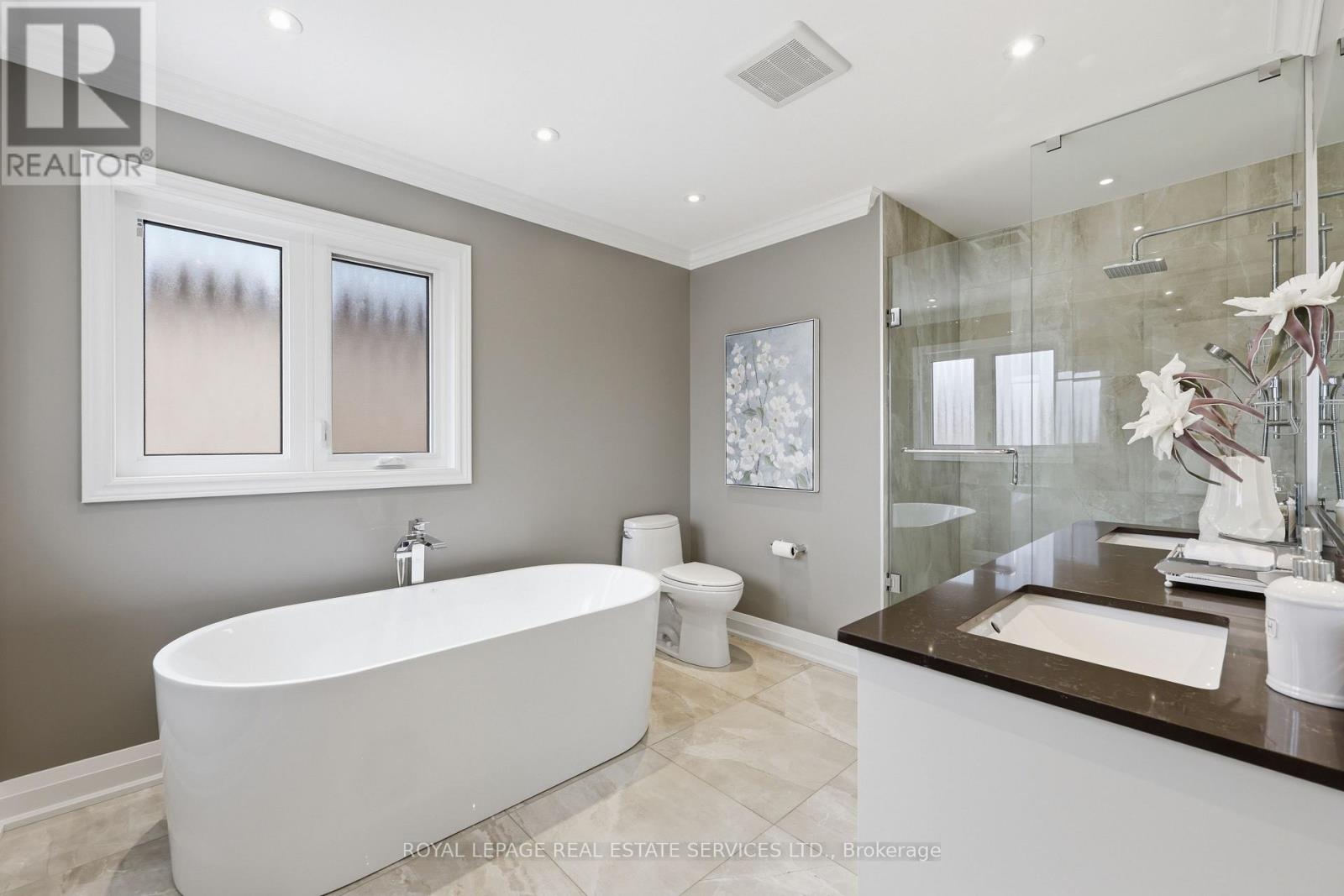 5087 Silverwater Mill Crescent, Mississauga, Ontario  L5V 2B6 - Photo 25 - W12901064