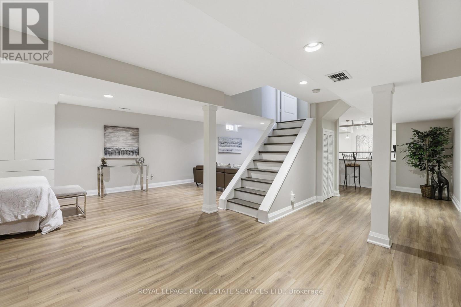 5087 Silverwater Mill Crescent, Mississauga, Ontario  L5V 2B6 - Photo 42 - W12901064