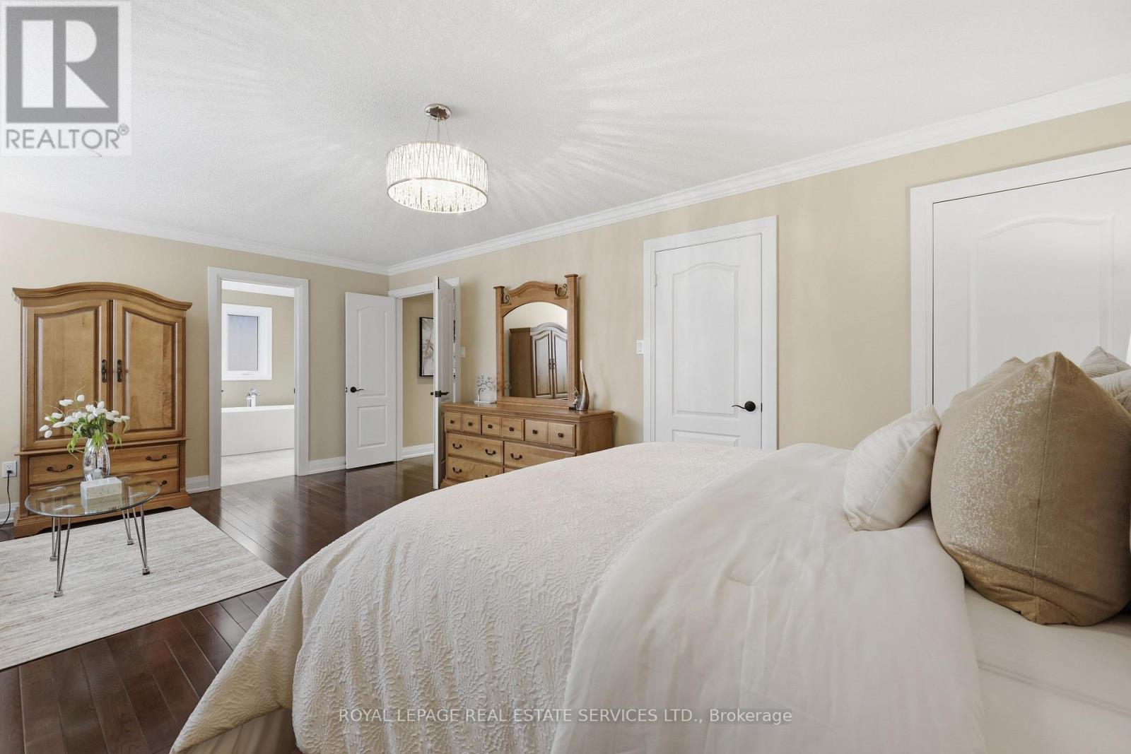 5087 Silverwater Mill Crescent, Mississauga, Ontario  L5V 2B6 - Photo 24 - W12901064