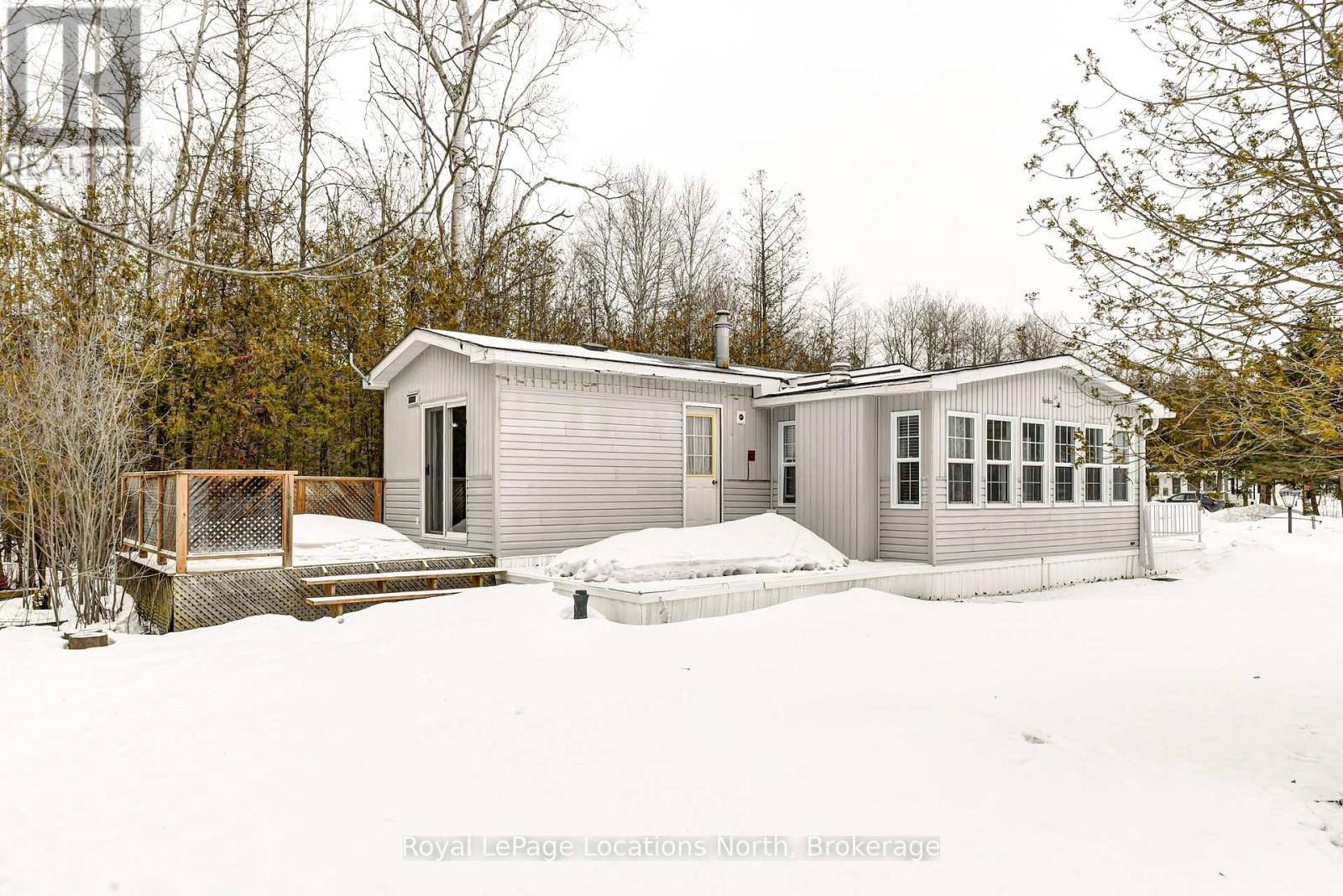24 Prince Charles Avenue N, Springwater, Ontario  L0L 1P0 - Photo 17 - S12901452