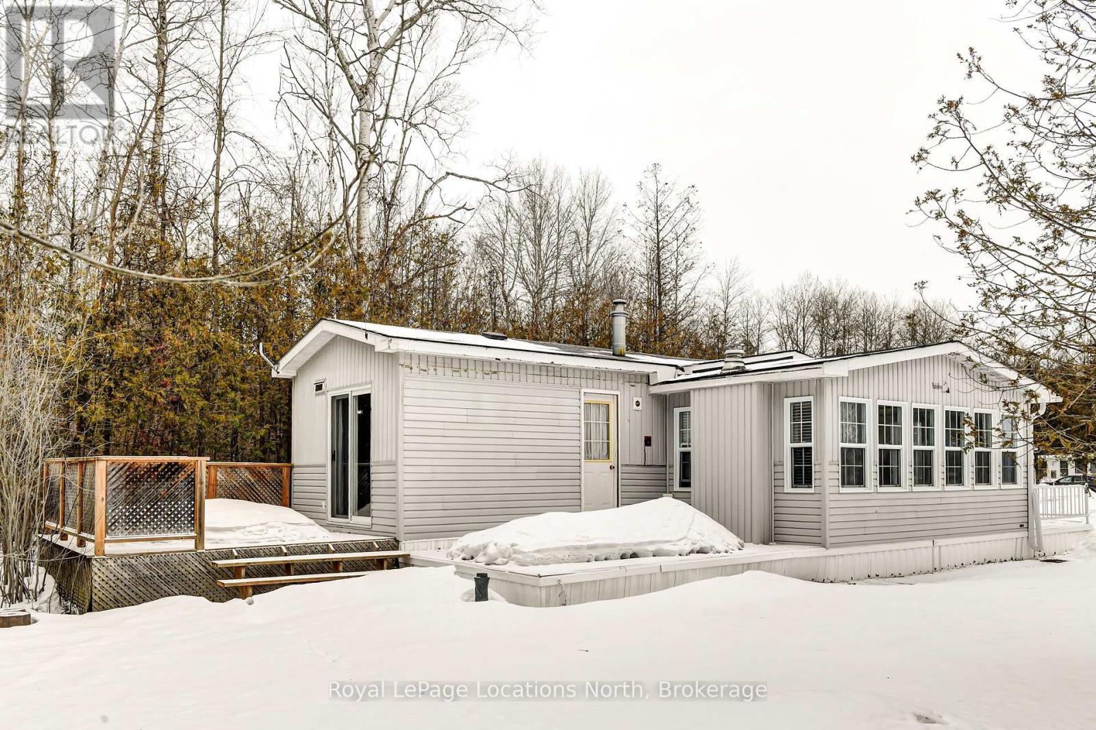 24 Prince Charles Avenue N, Springwater, Ontario  L0L 1P0 - Photo 18 - S12901452