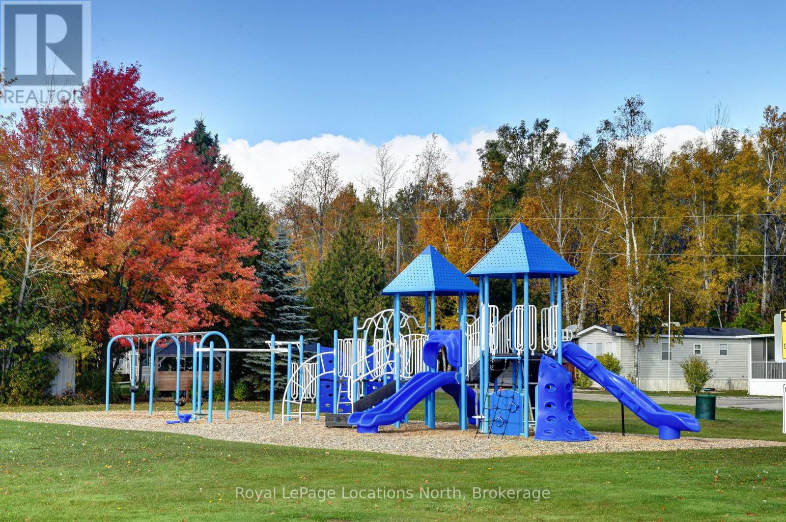 24 Prince Charles Avenue N, Springwater, Ontario  L0L 1P0 - Photo 24 - S12901452