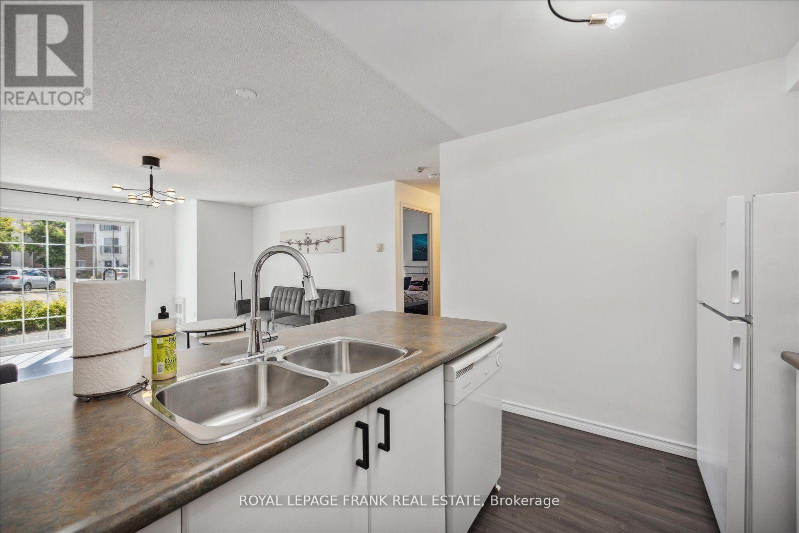 104 - 91 Aspen Springs Drive, Clarington (Bowmanville), Ontario  L1C 5J9 - Photo 8 - E12901406