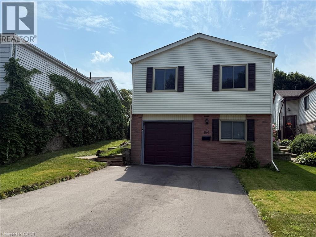 164 Herron Place, Waterloo, Ontario  N2T 1H2 - Photo 2 - 40813642