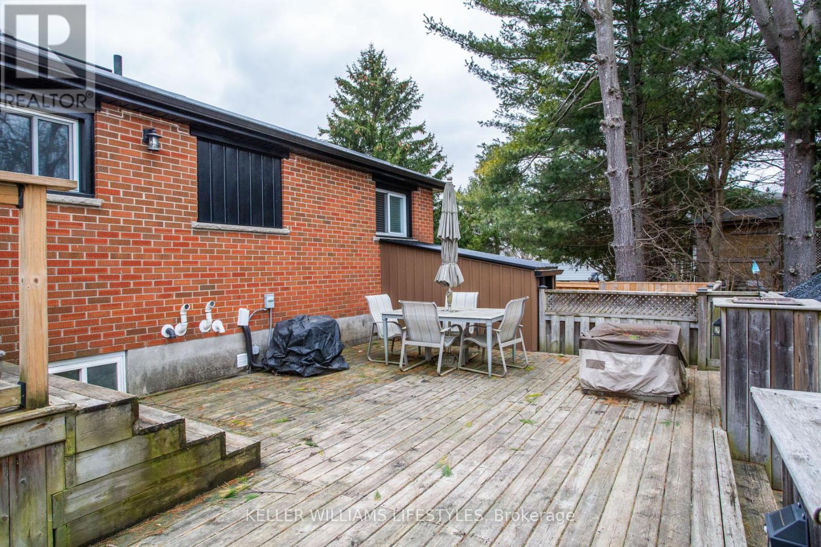 22 Charles Street, Thames Centre (Dorchester), Ontario  N0L 1G2 - Photo 28 - X12901342