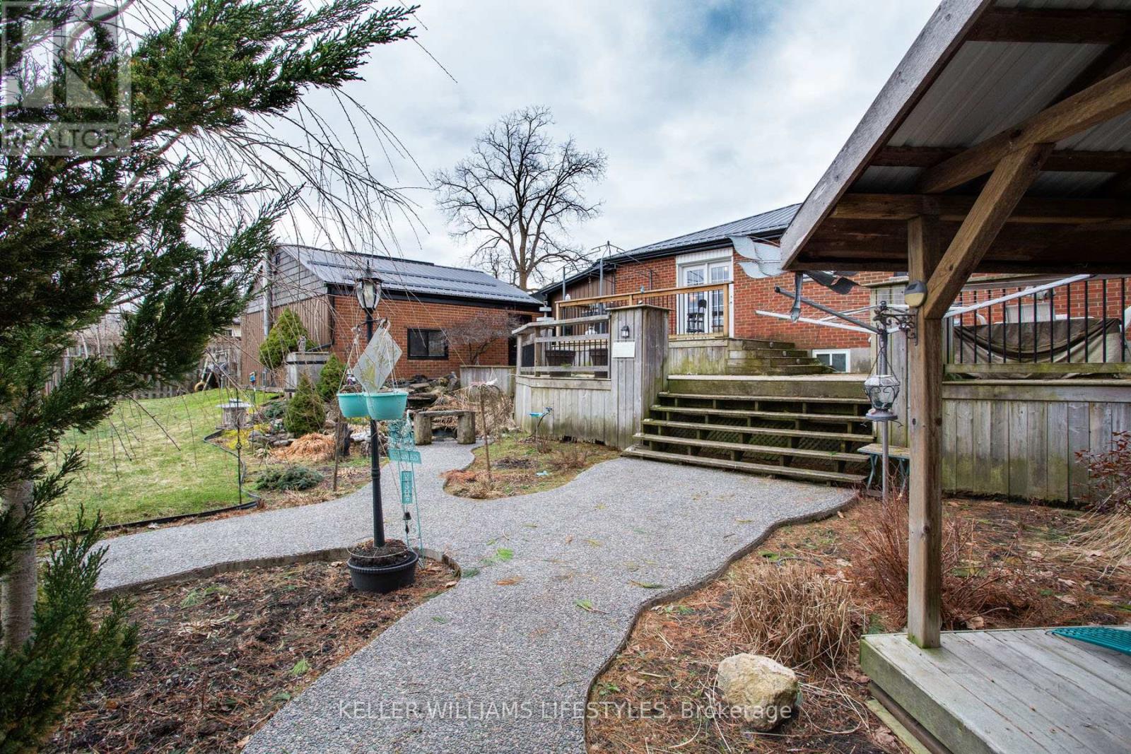 22 Charles Street, Thames Centre (Dorchester), Ontario  N0L 1G2 - Photo 31 - X12901342