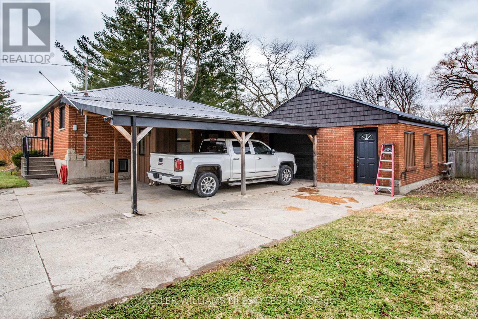 22 Charles Street, Thames Centre (Dorchester), Ontario  N0L 1G2 - Photo 35 - X12901342