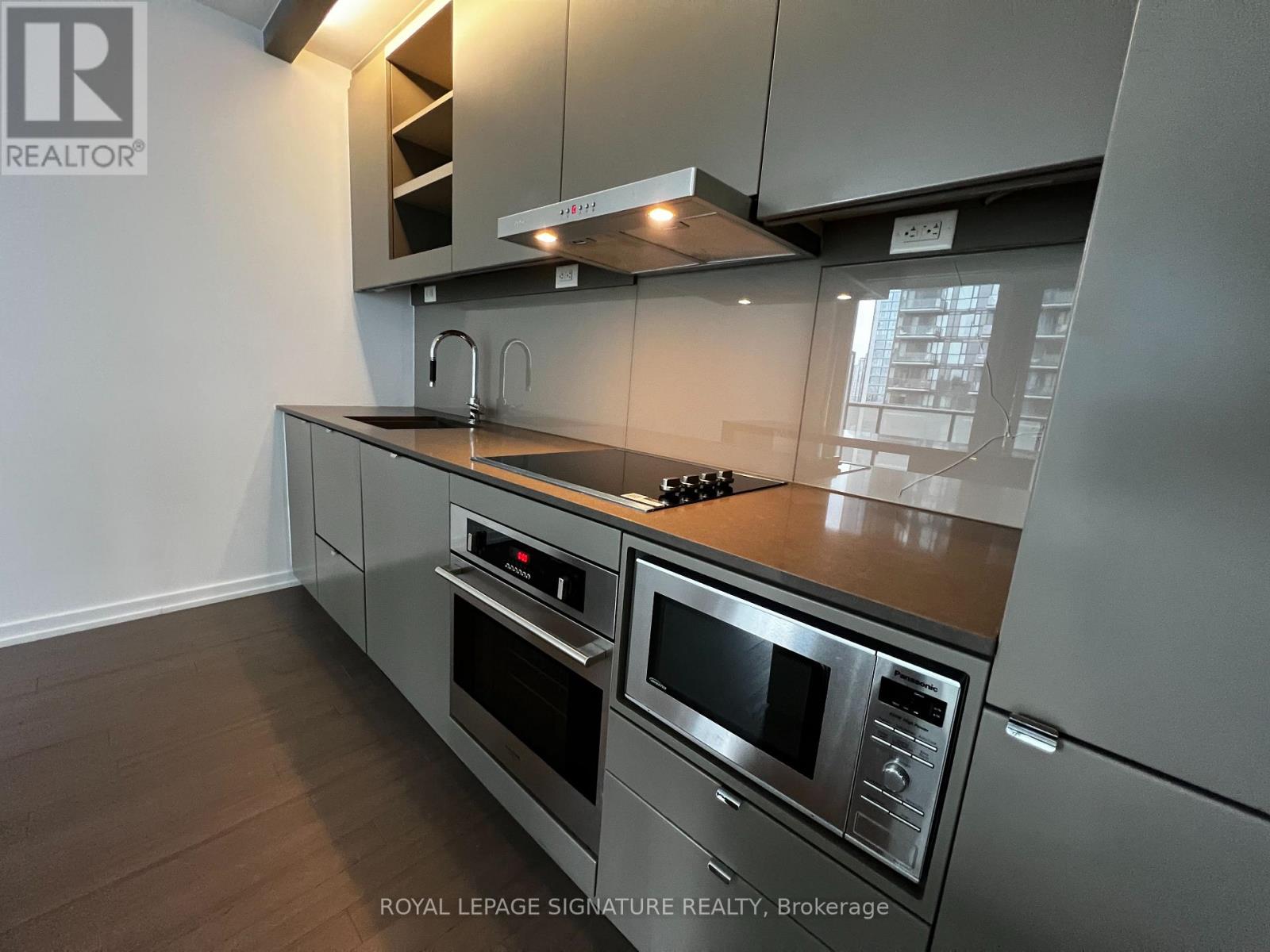 2007 - 101 Peter Street, Toronto, Ontario  M5V 2G8 - Photo 10 - C12901370