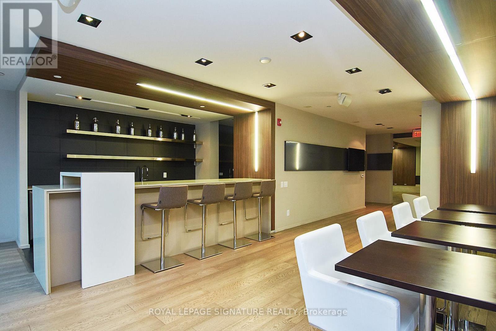 2007 - 101 Peter Street, Toronto, Ontario  M5V 2G8 - Photo 17 - C12901370