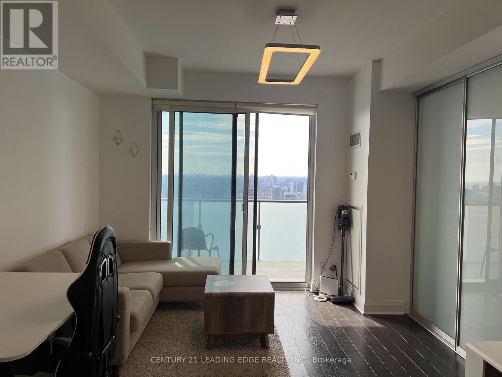 3705 - 1080 Bay Street, Toronto, Ontario  M5S 0A5 - Photo 15 - C12901380