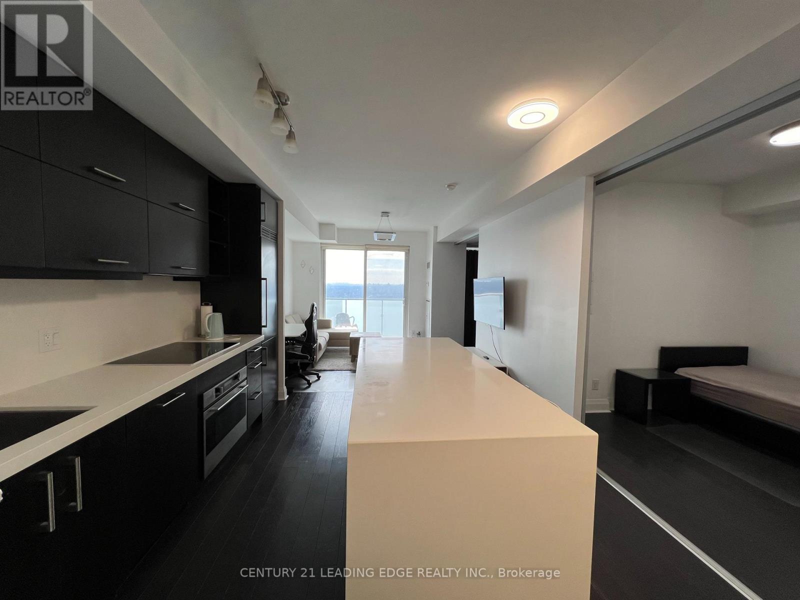 3705 - 1080 Bay Street, Toronto, Ontario  M5S 0A5 - Photo 6 - C12901380