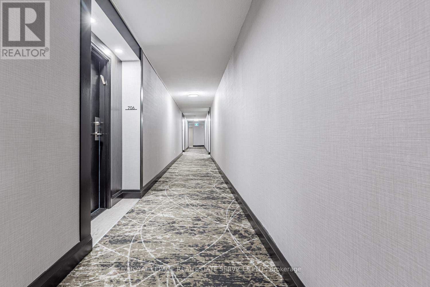 706 - 3000 Bathurst Street, Toronto, Ontario  M6B 3B4 - Photo 2 - C12901390